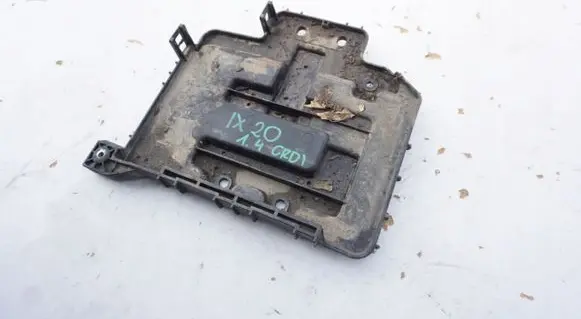 Hyundai ix20 Battery tray 