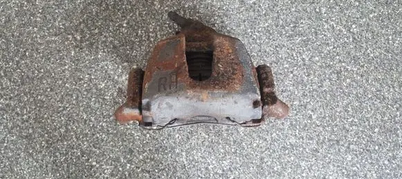 Ford Kuga I Front brake caliper