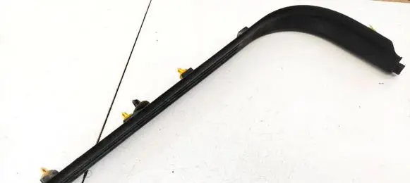 Volvo V50 Front sill trim cover 8641784 11137