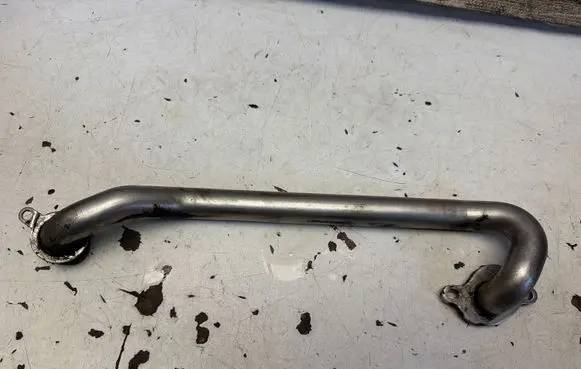 Audi A6 S6 C5 4B Engine coolant pipe/hose 079121481