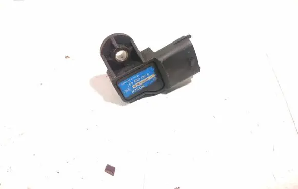 Opel Zafira B Air pressure sensor 0281002437