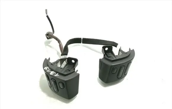 Toyota Corolla Verso E121 Steering wheel buttons/switches 