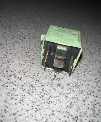 BMW 5 E39 Other relay 8373700