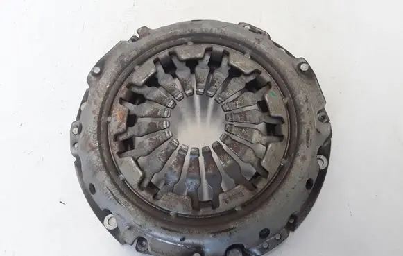 Dacia Duster Pressure plate 8200187171