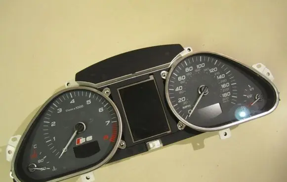 Audi A6 S6 C6 4F Speedometer (instrument cluster) 4F0920980P