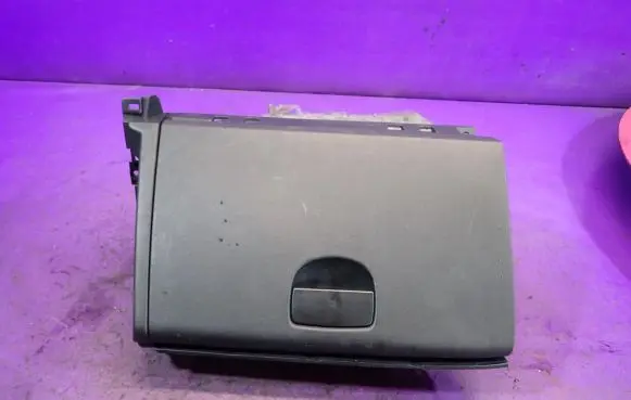 Hyundai i20 (PB PBT) Glove box 84520-1J100