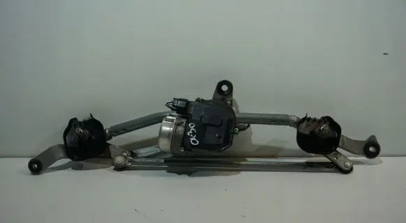 Mazda CX-30 Front wiper linkage 