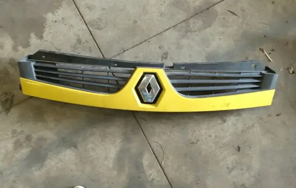 Renault Master II Front grill 8200426365
