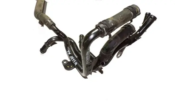 Volkswagen Jetta VI Engine coolant pipe/hose 04L121064AF