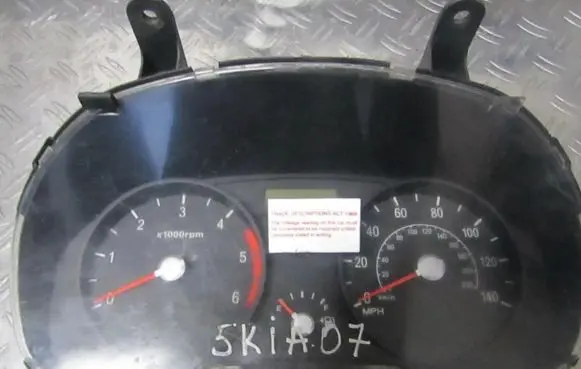 Speedometer (instrument cluster)