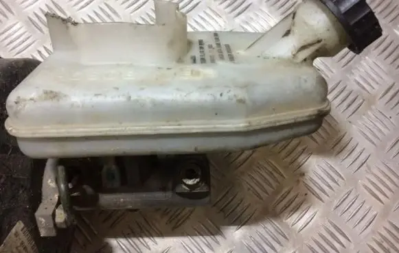 Ford Transit Master brake cylinder 221313