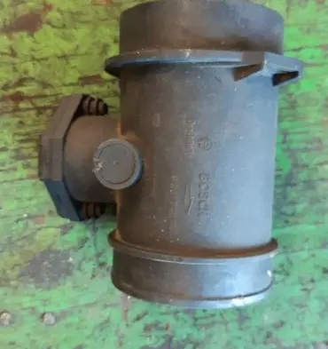 Mercedes-Benz E W210 Mass air flow meter