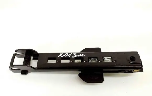 Skoda Superb B6 (3T) Seat belt height adjuster 8E0857833A 560927324