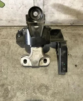 MG ZS Gearbox mount 10241848