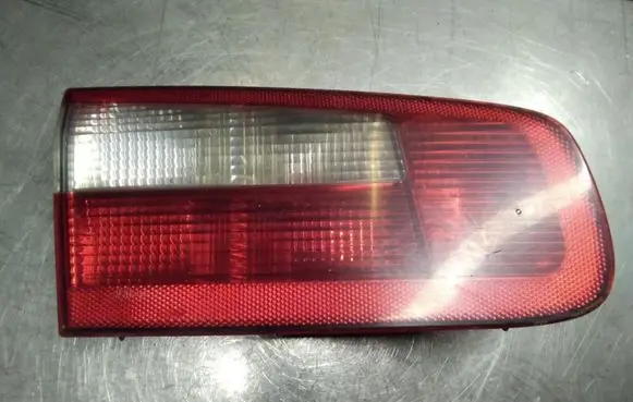 Renault Laguna II Tailgate rear/tail lights 8200002475