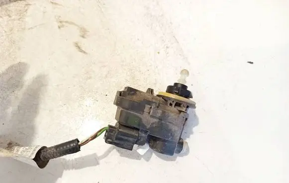 Peugeot 508 Headlight level adjustment motor 89056887