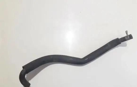 Toyota Avensis T220 Engine coolant pipe/hose