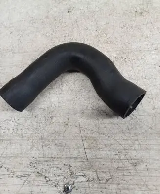 BMW 5 E39 Engine coolant pipe/hose
