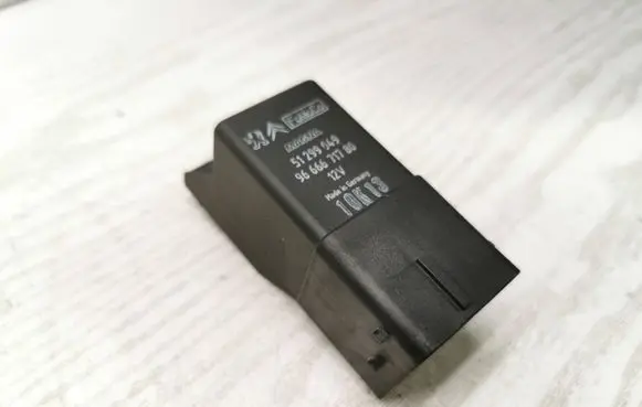 Volvo V40 Glow plug pre-heat relay 51299049 9666671780