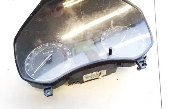Skoda Octavia Mk2 (1Z) Speedometer (instrument cluster) 1z0920810d skz7z0e2930418