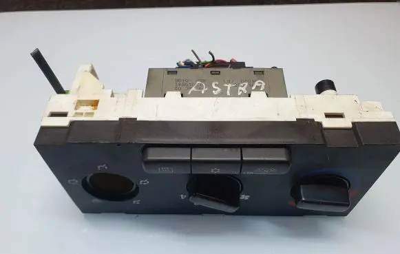 Opel Zafira A Climate control unit 90673 08012003