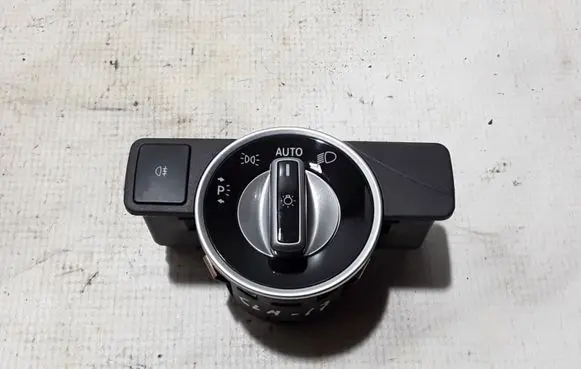Mercedes-Benz GLA W156 Light switch A21290505519107