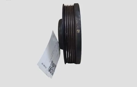 Volkswagen Golf VI Crankshaft pulley 038105243M