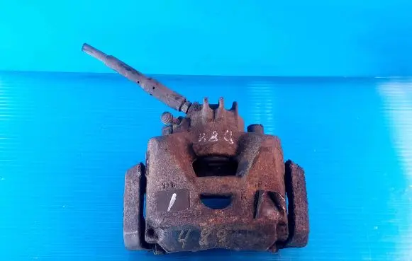 Peugeot Partner Front brake caliper 1651755380