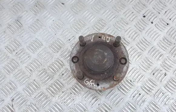 Volvo S40, V40 Rear wheel hub