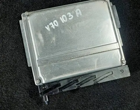 Volvo V70 Engine control unit/module 0000051049 09496667A