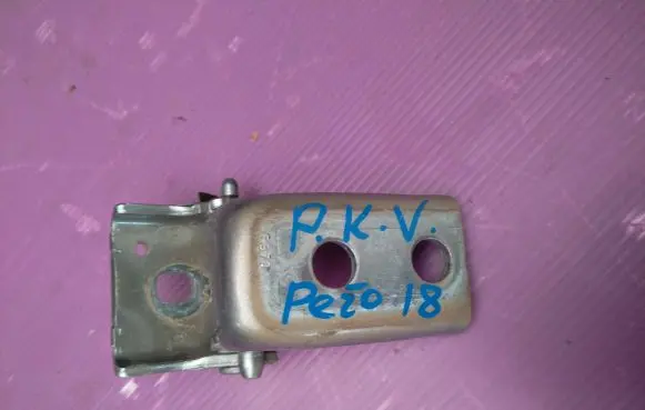 Peugeot Expert Front door upper hinge