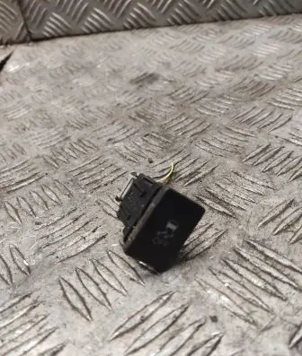 Toyota Yaris ESP (stability program) switch 15c032