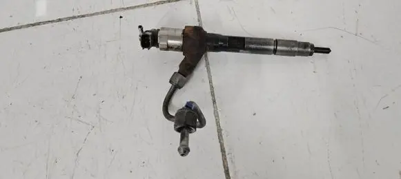 Mazda CX-7 Fuel injector R2AA13H50 001010L01436