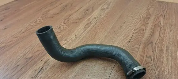 Intercooler hose/pipe