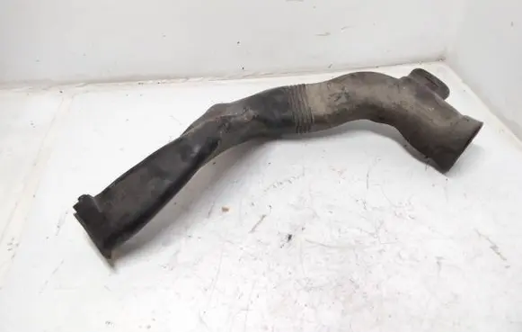Opel Vectra B Air intake hose/pipe 90528239 0734196