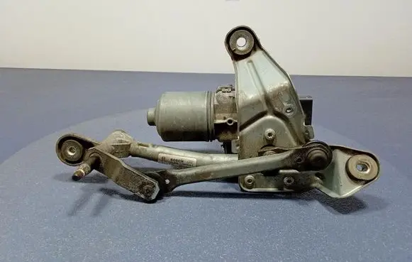 Volkswagen Phaeton Front wiper linkage and motor 3D1955023E