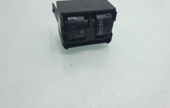 Volkswagen Touran II Headlight level height control switch 1T0941333C