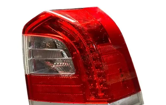 Volvo V70 Rear/tail lights 2VA01152704