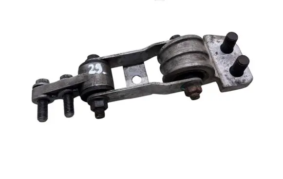 Volvo XC70 Engine mount bracket 2271103229876