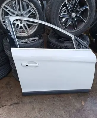 Volvo XC60 Front door