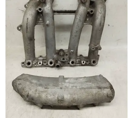 Mercedes-Benz 190 W201 Intake manifold 1021413501 1021411990 R1021413501