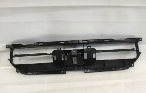 Audi A4 S4 B8 8K Front bumper upper radiator grill 8K0807233G