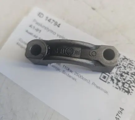 Audi A6 S6 C5 4B Camshaft holder 