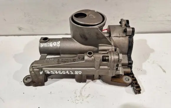 Peugeot 207 Oil pump V757601280