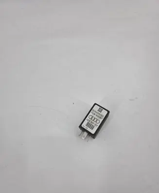 Audi A8 S8 D2 4D Other relay 7038900207 3X2569 4D0907307