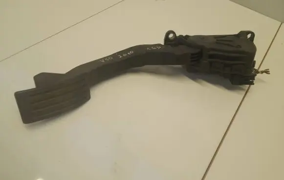 Volvo V50 Accelerator throttle pedal 08649510 194502