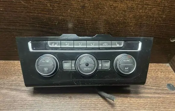 Volkswagen PASSAT B8 USA Climate control unit 5G1907044