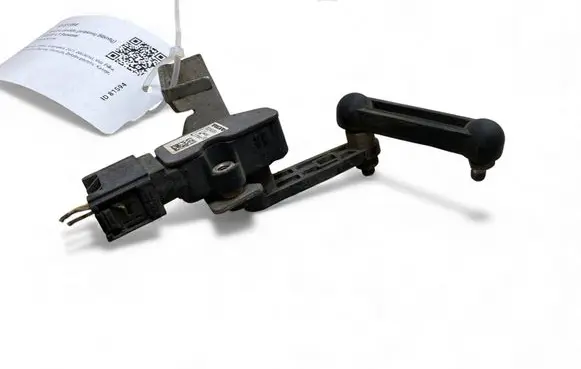Volvo XC90 Headlight/headlamp level sensor 32246991
