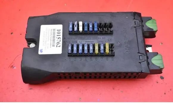 Mercedes-Benz Sprinter W901 W902 W903 W904 Fuse box set 0005400650