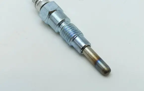 Chatenet CH32 Glow plug 129795-77800
